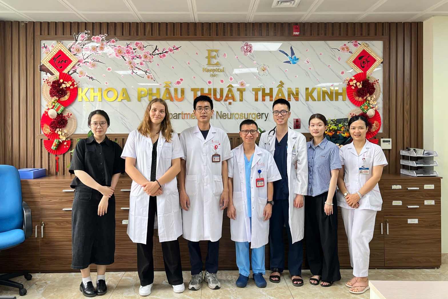 Trường Đại học Y Dược đón sinh viên Đại học Paris Saclay tham gia trao đổi thực hành lâm sàng